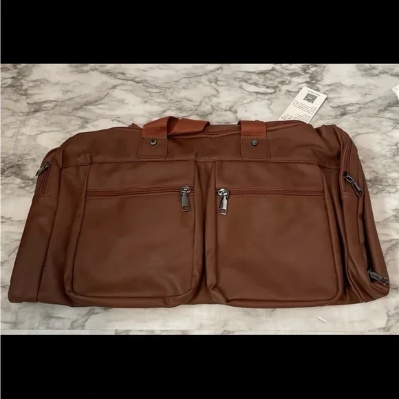 NWT Faux Leather Travel Bag - Picture 5 of 12